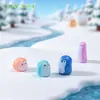 Miniatura de paisagem, figura de pinguim de desenho animado, artesanato em resina, decoração DIY de cena de neve, ornamento de mesa