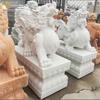 Ornatos Pixiu em Escultura de Pedra, um Par de Ornatos Pixiu em Pedra Azul e Mármore Branco para Porta de Hotel ou Villa