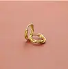 Pendientes Geométricos Trenzados en Forma de U de Lujo Ligero Europeo y Americano, Pendientes Versátiles para Mujer, Pendientes Elegantes al por Mayor