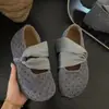 Zapatos Birkenstock de plataforma con suela gruesa para aumentar la altura, para mujeres menudas, nuevos mocasines Mary Jane de lunares, principios de otoño 2026