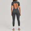 Mono de Otoño con Cuello Alto y Media Cremallera de Manga Corta para Mujer, Mono Deportivo Ajustado para Yoga que Levanta las Caderas y Moldea el Vientre 25500