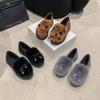 Zapatos Mocasín Cálidos Forrados de Lana, Nuevo Estilo Otoño e Invierno 2025 Zapatos de Algodón Estilo Antiguo de Pekín para Mujer, Cómodos Zapatos de Mamá