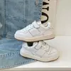 Zapatillas de moda para niños 2026 primavera y otoño unisex con velcro zapatos casuales para niños mayores zapatillas blancas versátiles