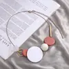 Colar de contas irregulares Joias transfronteiriças europeias e americanas Corrente para suéter Moda de verão e outono Colar feminino Corrente para clavícula Atacado