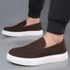 Zapatos de cuero para hombre transfronterizos, nuevo estilo de otoño, mocasines casuales versátiles sin cordones, zapatos de conducción transpirables de suela blanda de moda