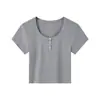 Camiseta feminina de manga curta com gola Henry, design único, modelagem que emagrece, ombro normal, top curto, camiseta básica de gola U lisa