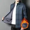 Nueva camisa de franela con forro, sin costuras, a cuadros, de manga larga para hombre, base sin arrugas para negocios casual