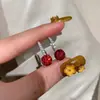 Pendientes de Diamante y Rubí de Lujo Ligero de Gama Alta Estilo Retro Personalidad Moda Exquisito y Caro Diseño Versátil Pendientes Elegantes