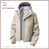 Jaqueta Corta-Vento Casual Versátil com Capuz Estilo Montanha Softshell Masculino Tongke, Unissex para Esportes e Lazer