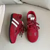 Otoño 2026 Estilo Coreano Zapatos de Argan para Personas Bajas que Aumentan la Altura con Cordones Casuales de Caña Baja para Exteriores Zapatos de Mujer Moda Zapatos de Entrenamiento Alemanes