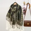 Popular Shawl de Venta Caliente Nuevo Europeo y Americano Estilo Étnico Popular Borla de Anacardo Dorado Bufanda Versátil Otoño e Invierno Bufanda Brillante de Seda
