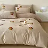 2026 Nuevo Modelo Clase A Grado Materno e Infantil Juego de Cuatro Piezas de Algodón Lavado con Bordado de Toalla, Juego de Ropa de Cama de Cuatro Piezas de Algodón Puro Disponible para la Venta