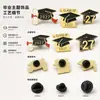 Broche Rolo da Temporada de Formatura de 2027, Broche de Liga Esmaltada com Chapéu de Bacharel, Broche Comemorativo de Estudante, Acessório de Presente de Formatura