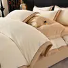 Conjunto de Quatro Peças de Leite Felpudo Espesso Fosco de Alta Qualidade com Escultura Tridimensional para Inverno, Lençol de Cama Plush Dupla Face, Capa de Edredom, Conjunto de Três Peças