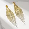 Pendientes de temperamento con diseño de personalidad de estilo lujoso y ligero de alta gama con borlas de diamantes de imitación de nueva tendencia transfronteriza entre Europa y Estados Unidos al por mayor