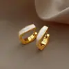Brincos de Luxo Leve Estilo Francês com Toque de Alto Padrão para Mulheres Gota d'Água Estilo Coreano Brincos de Nicho Versátil Fivela de Orelha Distintiva Clipe de Orelha com Design de Meia-Lua