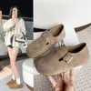 Mocassins femininos baixos estilo Birkenstock com fivela retrô, novos mocassins de sola grossa estilo coreano para o outono de 2026