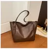 Bolso de mano retro transfronterizo súper popular, gran capacidad, nuevo 2026, casual, para ir al trabajo, de un solo hombro, bolso simple para debajo del brazo