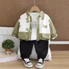 Camisa Nueva de Primavera y Otoño Cuello Oso Estampado Manga Larga Sudadera Pantalones de Algodón Conjunto de Tres Piezas para Niños Fabricante Original Venta al por Mayor