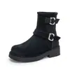 Versão Couro 2026 Novas Botas de Motocicleta Retrô com Tiras de Fivela, Bico Redondo, Solado Grosso, Botas Curtas de Cano Médio para Aumentar a Altura para Mulheres, Outono e Inverno