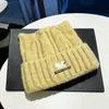 Bonito Gorro de Punto con Orejas de Gato para Mujer, Nuevo Estilo Otoño/Invierno 2026, Engrosado para Calor, Hace que la Cara se Vea Más Pequeña, Circunferencia de Cabeza Grande
