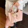 Bolso de Mano de Gama Alta de Nicho Retro Tipo Cubo para Mujer 2026 Nuevo de Moda Versátil Popular Súper Caliente Bolso de Hombro Cruzado