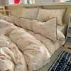 Conjunto de cama de quatro peças grau A para maternidade e infantil para dormir nu na cama, algodão puro genuíno, lençol e capa de edredom estilo Fair Isle, conjunto de três a quatro peças para dormitório