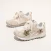 Zapatillas infantiles, zapatos casuales de velcro con estampado floral para niñas, colección primavera/otoño, para niños mayores, zapatillas de entrenamiento retro alemanas, zapatillas de correr con suela blanda