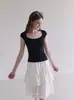 Camiseta negra de cuello en U y manga corta para mujer, chic y única para el verano, corte ajustado, estilo corto, top de manga corta de moda