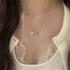 Collar Colgante Popular de Diamante Rosa Morado para Mileniales de Xiaohongshu Cadena para Clavícula de Lujo Ligero Alta Moda de Mujer Una Pieza