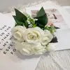 Bucet de 6 Rosas Estilo Europeo Decoración de Arreglo Floral para Hotel Decoración para Bodas en Casa Rosas de Tamaño Mediano Set a Juego Gato Kt