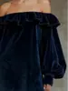 Vestido Mini de Terciopelo con Mangas Abullonadas Estilo Europeo y Americano Nuevo Invierno 2025 Vestido Hombros Descubiertos