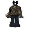 Conjunto de Roupa de Outono para Meninas 2026 Nova Moda Jaqueta Estampada de Leopardo Estilo Coreano Calça Jeans Flare Slim Fit Conjunto de Duas Peças
