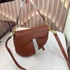 Fornecimento Transfronteiriço Novo Clássico Monograma Couro Integral Bordado Bolsa Sela Bolsa de Ombro Fosca Transversal Bolsa Feminina Versátil