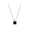 Collar cuadrado negro simple para mujer, ligero, lujoso, con temperamento, diseño de nicho, cadena de clavícula con sentido geométrico, cuadrado, epoxi, pequeña joyería