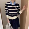 2026 Estilo Coreano Pesado Retrô Fofo Cachorro Bordado Moderno Suave Outono/Inverno Novo Suéter de Tricô Listrado Cardigan Feminino Moderno