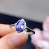 Anillo de Tanzanita Natural, Alta Claridad, con un Deslumbrante Brillo tipo Fuego e Incrustación de Piedra Desnuda de Lujo Tamaño 5*7mm