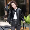 Jaqueta de Couro Biker de Pele de Ovelha Casual Vintage Solta Nova Feminina Outono 2026