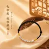 Pulseira de Contas Sete da Sorte para Riqueza e Paz, Pulseira Ajustável Tradicional Vermelha Feita à Mão para Boa Sorte no Ano do Seu Signo, Presente