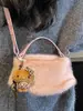 Outono e Inverno Mais Vendido Bolsa Peluda Fofa Feminina 2026 Nova Moda Versátil Bolsa Transversal Bolsa Peluda Pequena Bolsa de Mão Tote