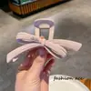 Grampo de cabelo grande elegante estilo coreano com bolinhas delicadas para coques na parte de trás da cabeça, acessório de cabelo elegante em forma de tubarão para meninas