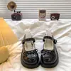 Impresionantes zapatos pequeños de cuero con lazo de encaje para mujer, nuevo de verano 2026 estilo británico vintage con suela gruesa Zapatos JK Mary Jane
