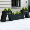 Caja de flores de hierro forjado para exteriores personalizada, caja de luz, canaleta para flores para asientos exteriores de restaurante y tienda de té con leche, mampara, macizo de flores para exteriores