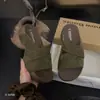 Sandalias Birkenstock de suela gruesa súper populares para mujer, perfectas para usar al aire libre en verano, sencillas y cómodas, ideales para vacaciones en la playa, sandalias de playa de una tira
