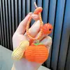 Chaveiro Pingente de Caqui de Ano Novo para Boa Sorte Resina Desenho Animado Morango Chaveiro de Bolsa de Carro Pequeno Presente