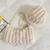 Bolsa de pelúcia nova para o outono/inverno de 2026, chapéu peludo da moda, bolsa transversal, bolsa simples estilo coreano para mulheres