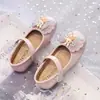 Zapatos de Cuero Pequeños para Niñas Verano 2025 Nuevos Zapatos de Princesa para Niños Moda para Niñas Grandes Lazo Estilo Extranjero Zapatos de Cristal