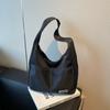 Bolso Pequeño Retro de Otoño e Invierno de Alta Gama Transfronterizo para Mujer 2024 Nuevo Bolso de Mano Casual Versátil Bolso de Hombro Único Bolso Sobaco