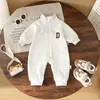 Roupas para Bebê Recém-Nascido Roupas de Primavera Outono para Bebê Macacão Jaqueta Super Fofo Adorável Inverno Novo Estilo Roupa para Passeio Roupas para Engatinhar