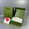 Caja de Regalo del Día de San Valentín Chino con Tapa Magnética abatible, Lápiz Labial, Perfume, Base Cushion, Empaque de Maquillaje Estampado en Oro, Caja de Set de Regalo y Bolsa de Regalo de Mano